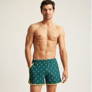 Bonobos Throwback Pineapple Print Green with Yellow Trim Swim Trunks M